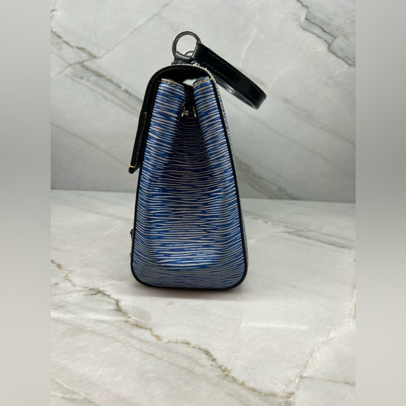 SOLD!!! Authentic Louis Vuitton Cluny BB in Denim Epi Leather - Picture 3 of 16